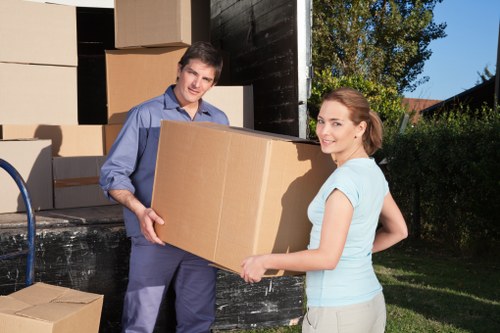 Efficient unloading and placement during house removals in Mayfair